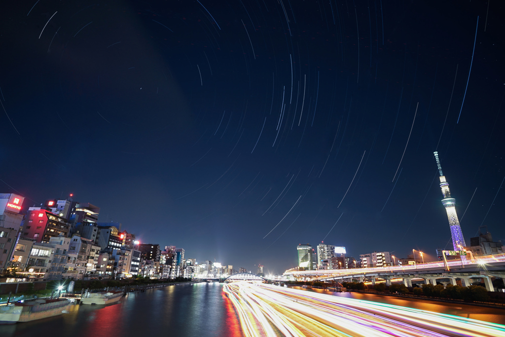 星の光跡 x 船の光跡
