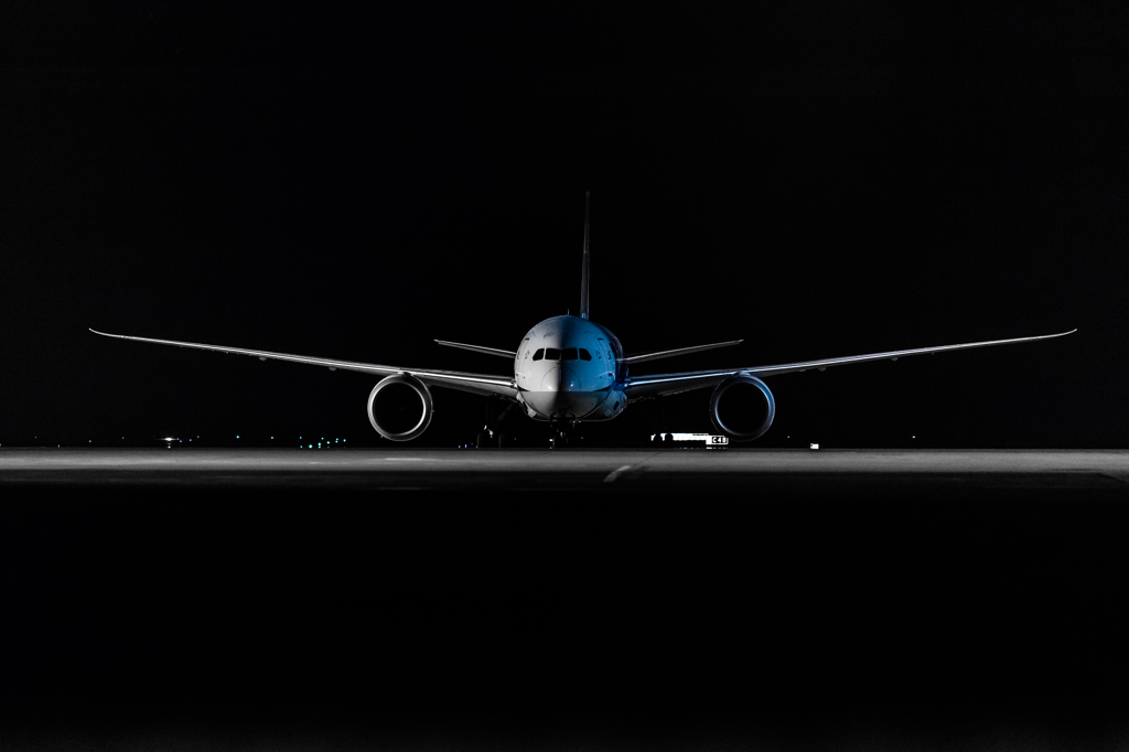 787