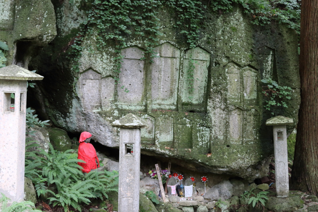 お地蔵様のいる風景