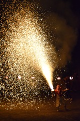 天狗と手筒花火