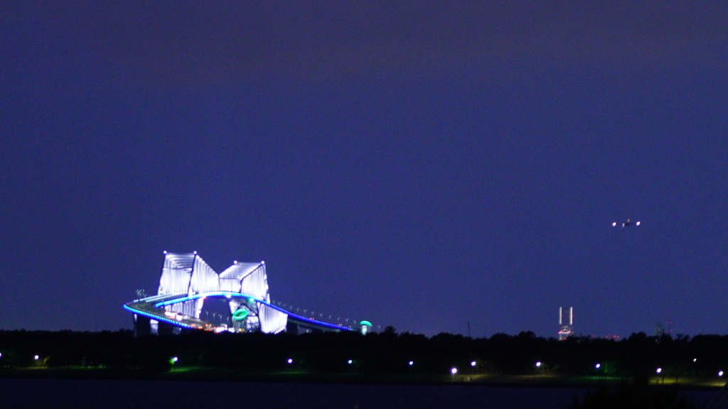 ゲートブリッジ夜間飛行