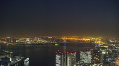 レインボーブリッジの夕焼けと飛行機