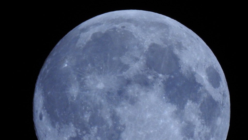 月齢16.41  昨夜の満月より綺麗