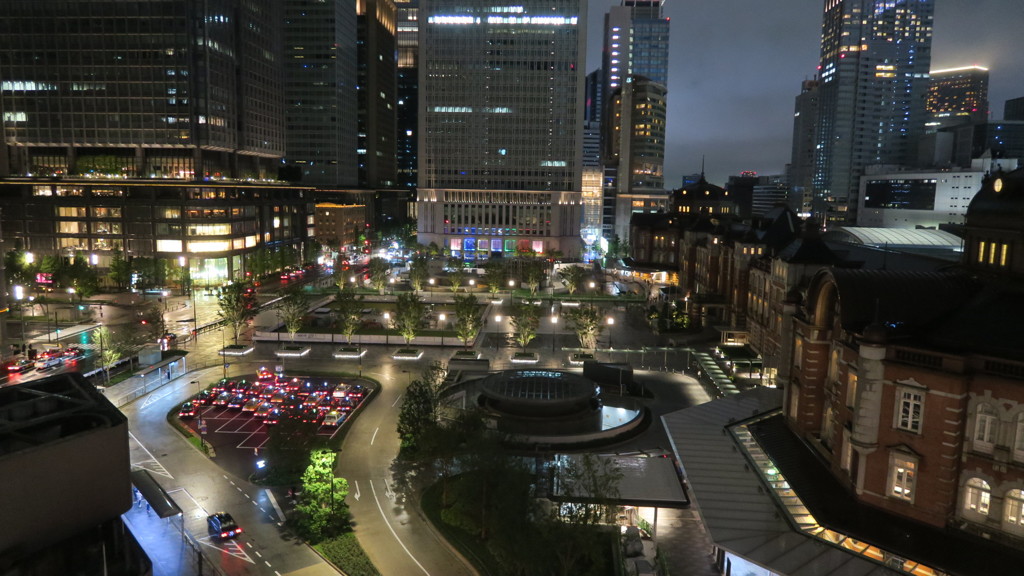 東京駅夜景-Kitte Garden 6階にて