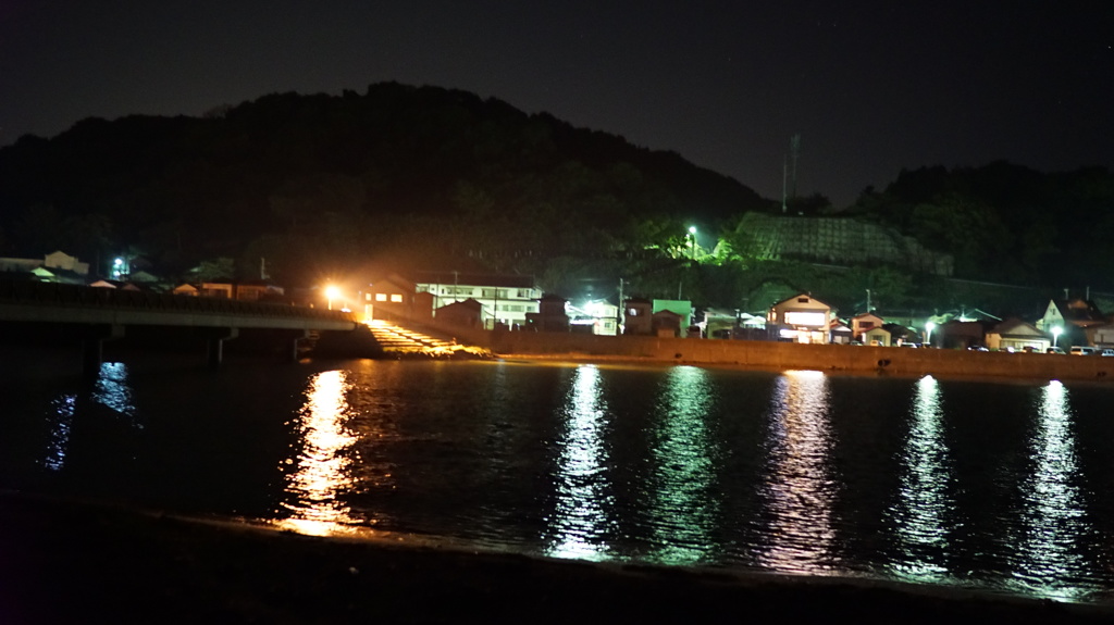 フィッシングブリッジでの水面反射