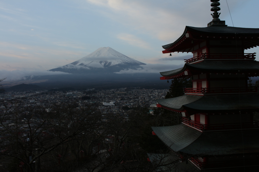 久々の、街の朝。