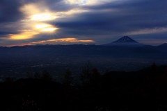 そして、街は動き出す。