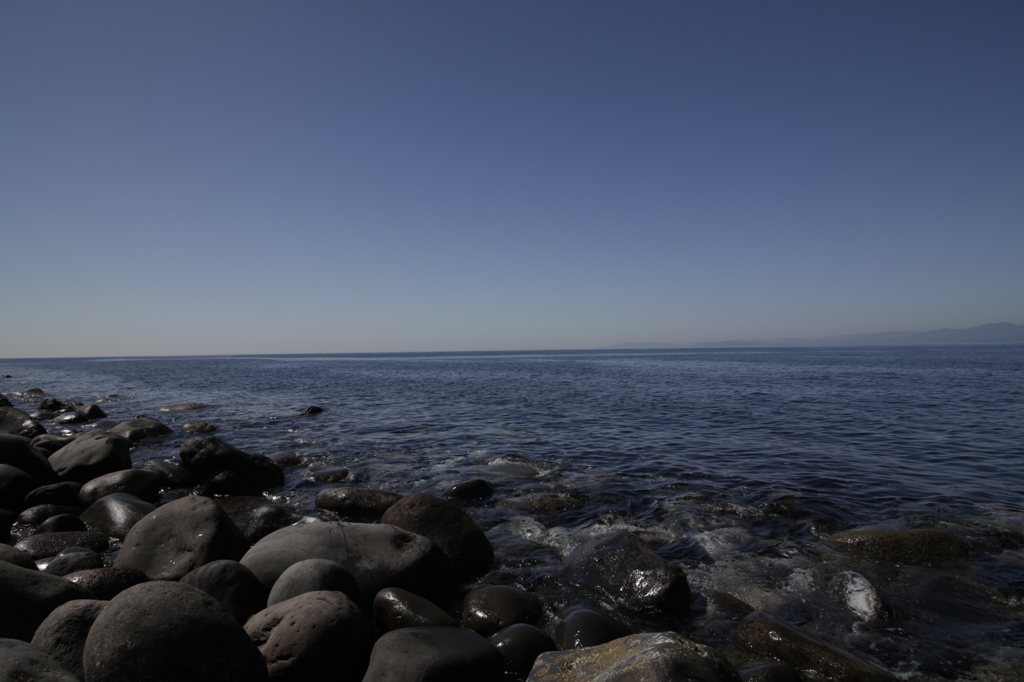 何処までも続く…蒼い海