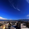 こちらの山々も雪化粧。