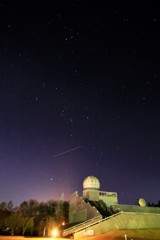 レーダードームの夜