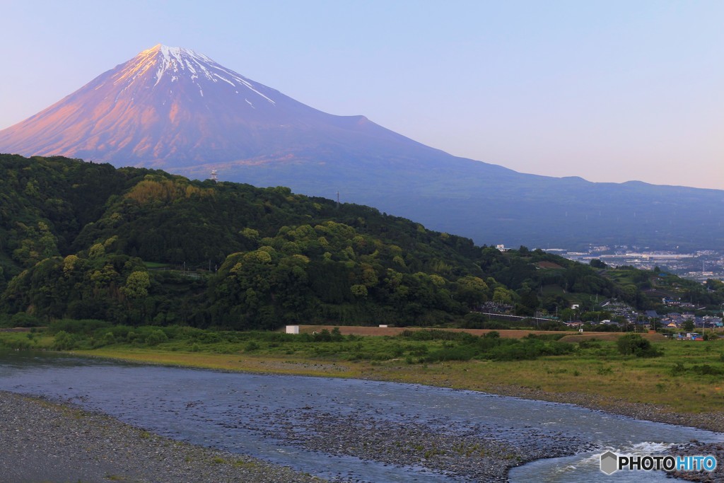 夕陽に照らされて…。