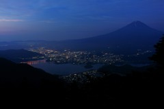 街が目覚めるとき