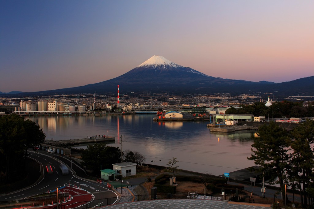 そして、夜への移ろい。