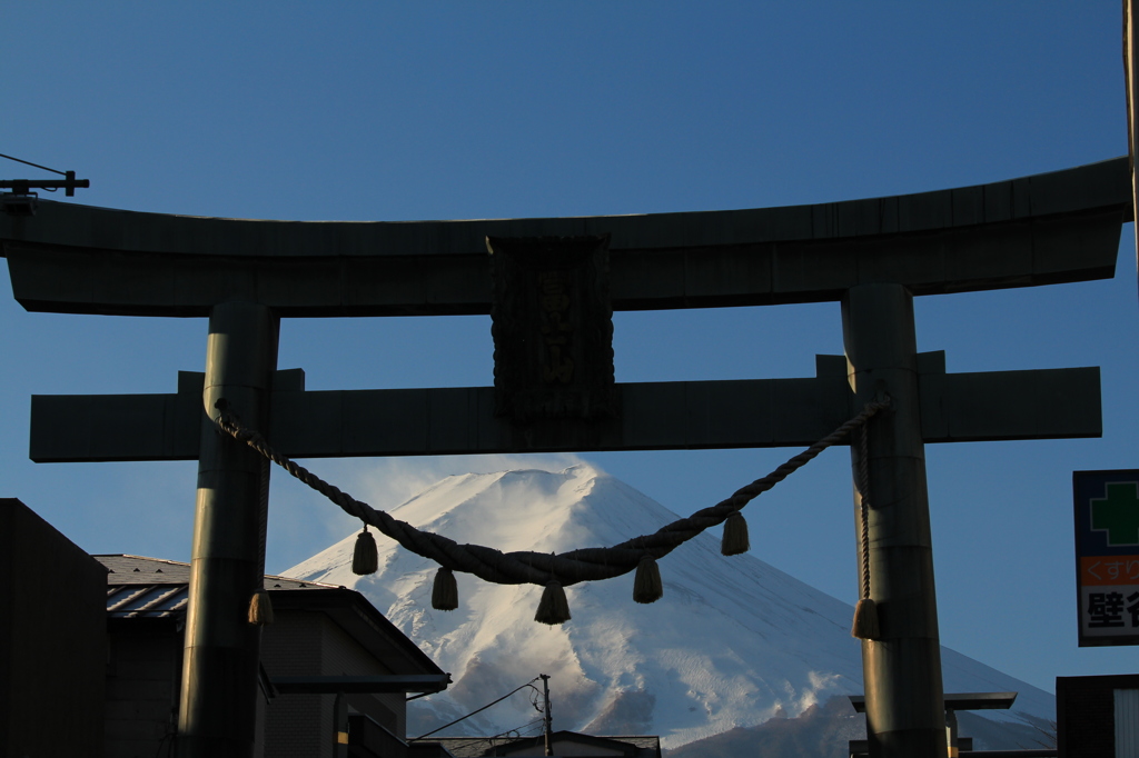 鳥居の額縁