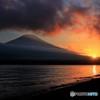 湖畔の黄昏どき