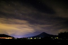 雲晴れて、オリオンを見上げる。