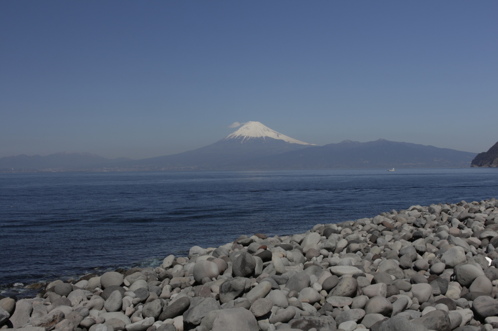 岬の先端にて…。