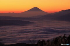 朝焼け空と大海原