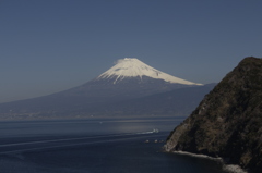 断崖絶壁と富士山