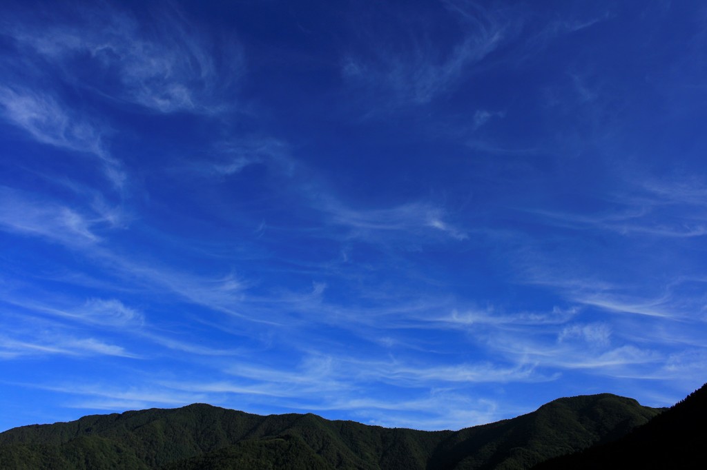 この日の空は…