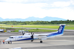 ANA ボンバルディアDHC8-Q400 ①