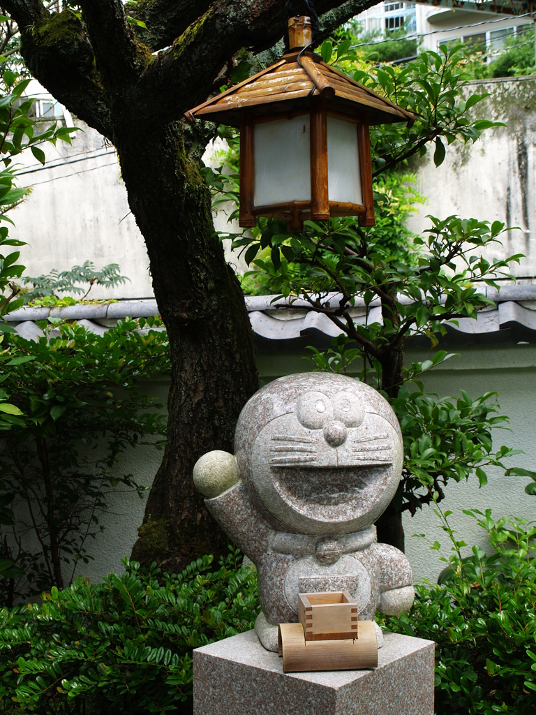 どこかの温泉のドラちゃん
