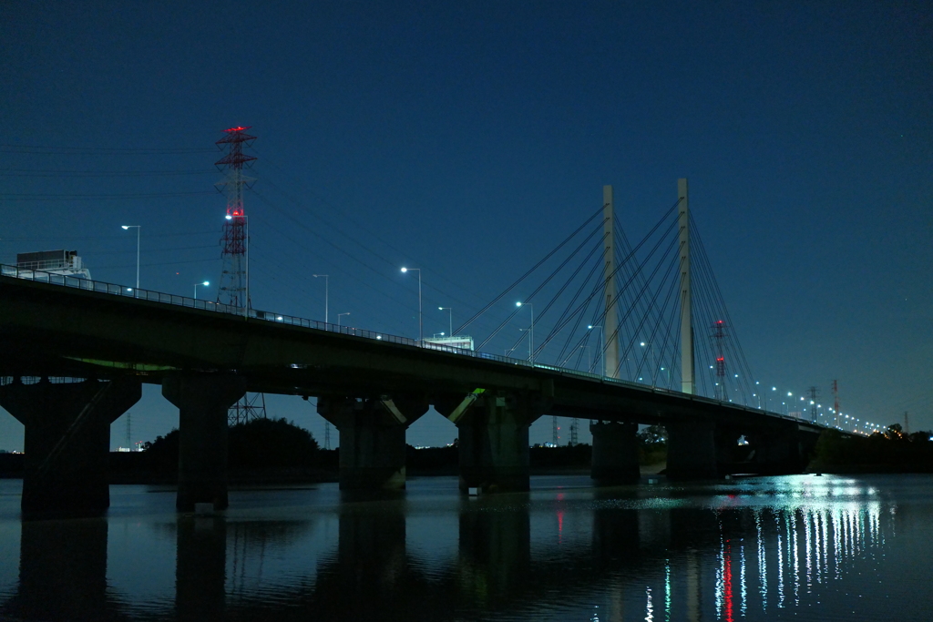 夜の橋