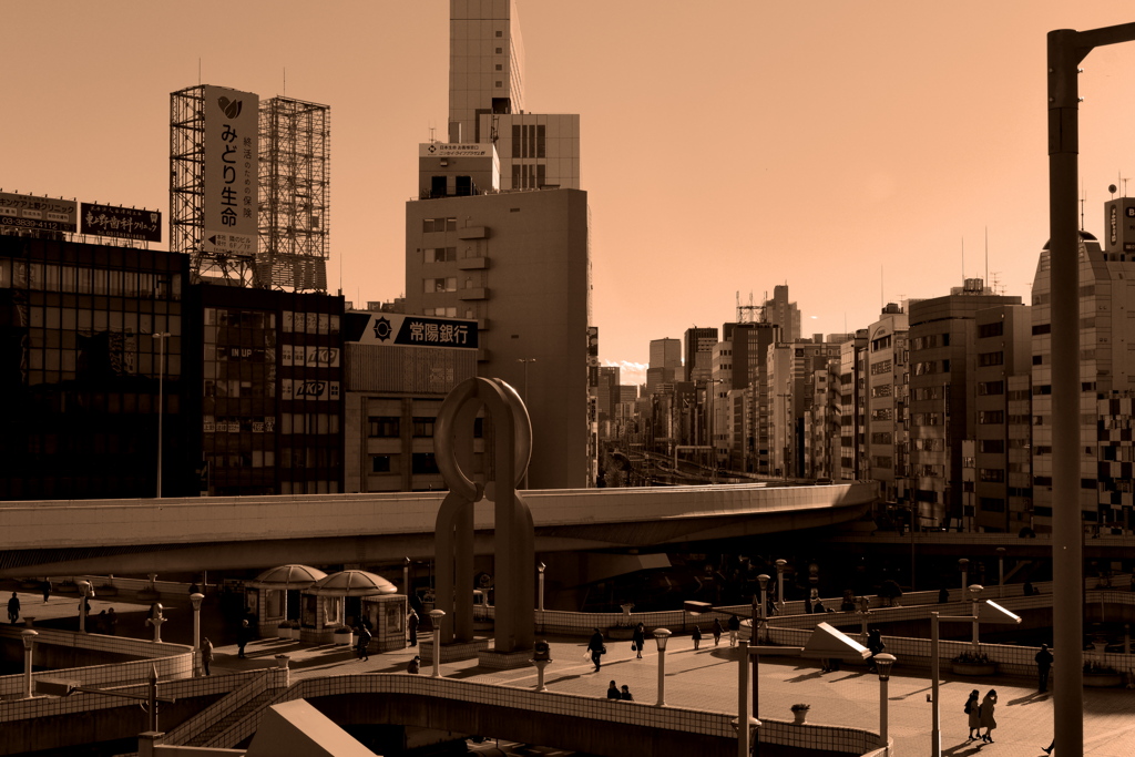上野駅の前2019