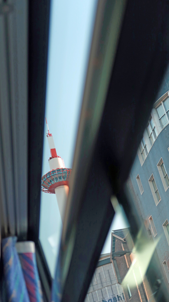 ばすのなかより