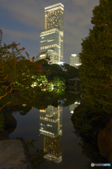慶沢園　逆さハルカス