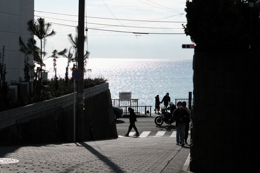 稲村ケ崎の海（鎌倉散歩）