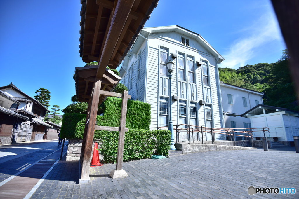 竹の町 白い洋館