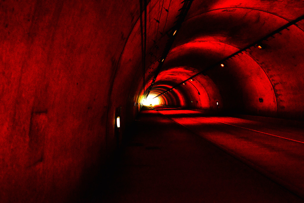 a ｔｕｎｎｅｌ　3