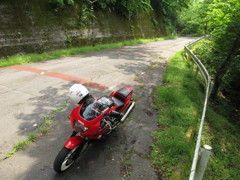 山奥の酷道