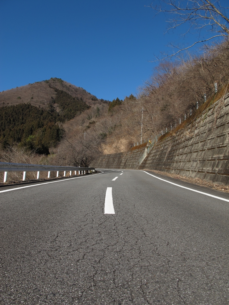 冬の峠道2