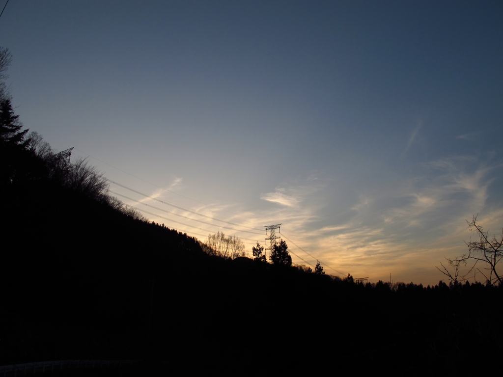 夕闇せまる