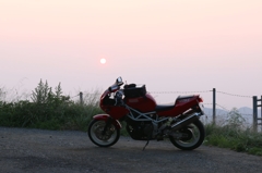夜明けとバイク