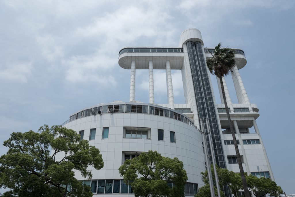 名港