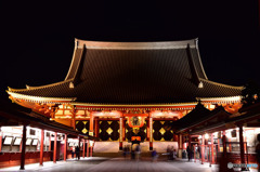 夜10時、人はまばら