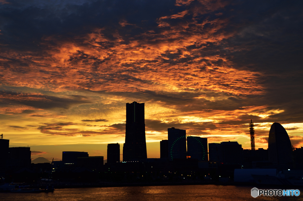 大桟橋からの夕焼け～海の日～