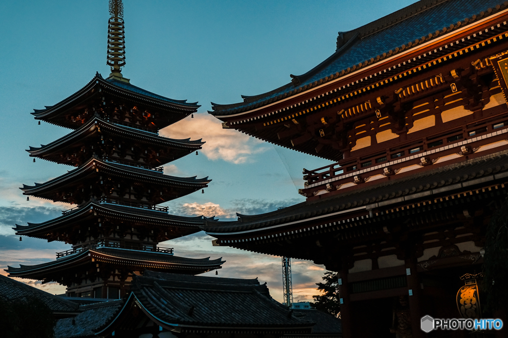 たそがれ五重の塔