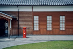 穏やかで静かな駅舎