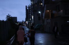 雨も上がって、夜もあける