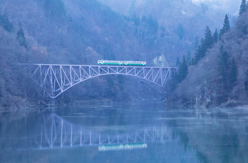 通過中