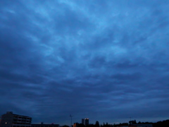 曇り空