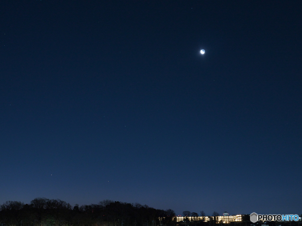 夜明けの月と水星