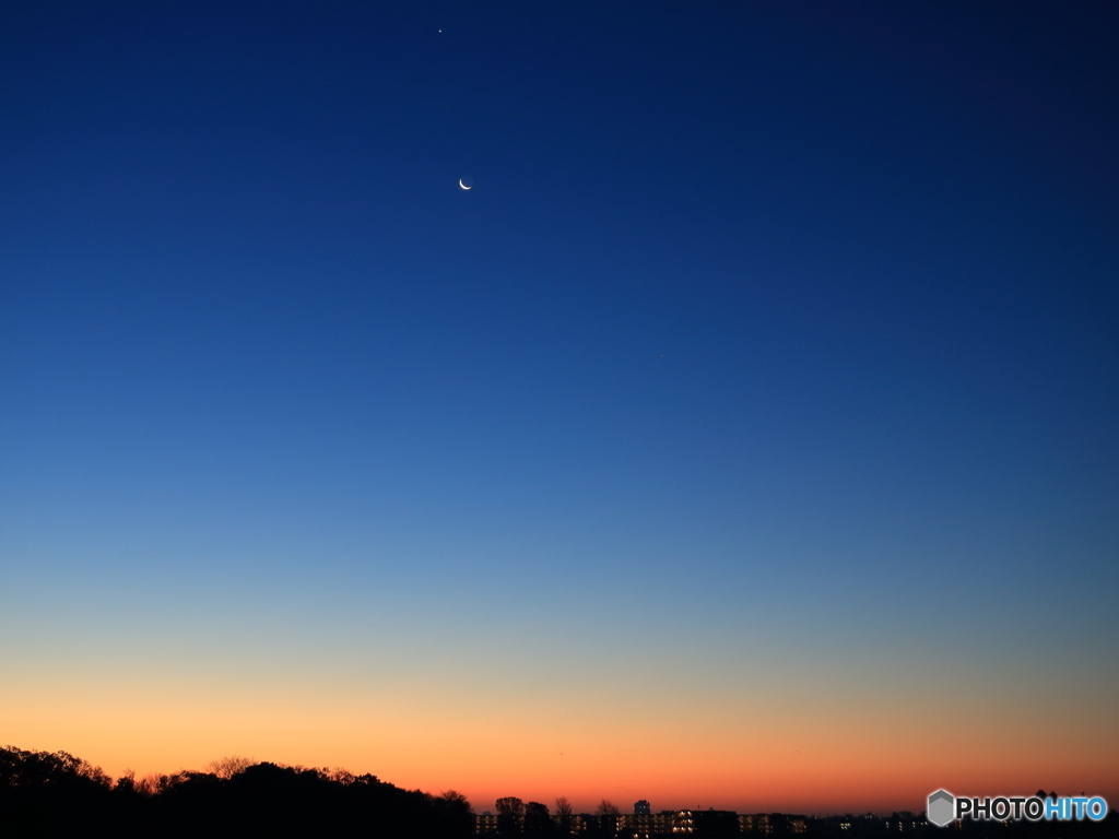 有明の月と明けの明星