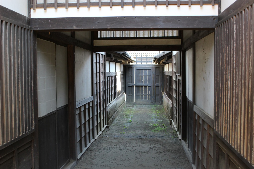 路地　②
