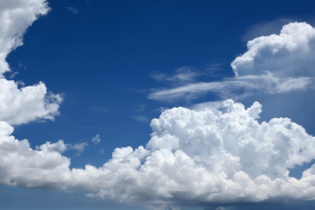 夏空 沖縄嘉手納にて