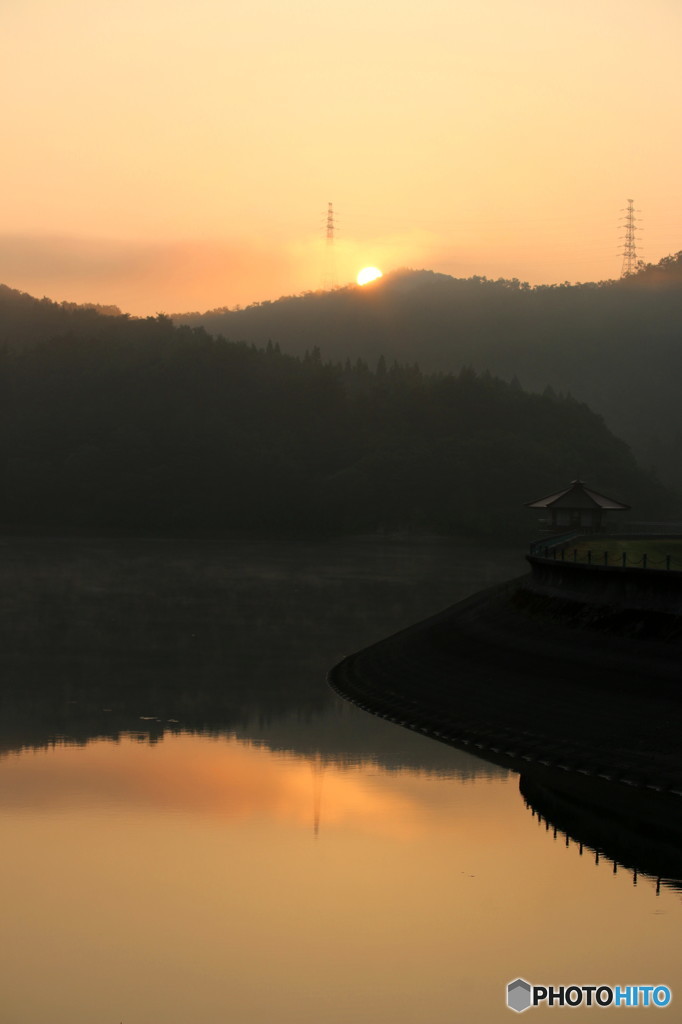 池の朝　１